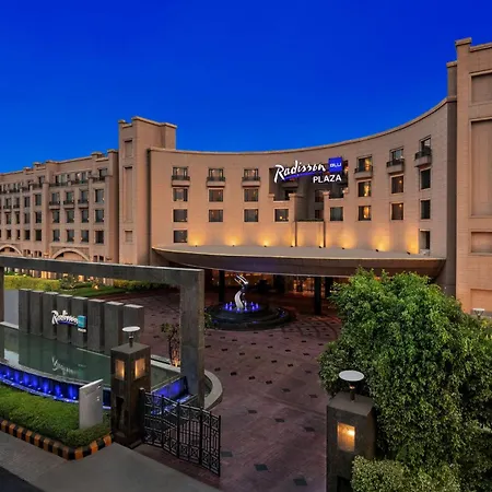 Radisson Blu Plaza Delhi Airport-3